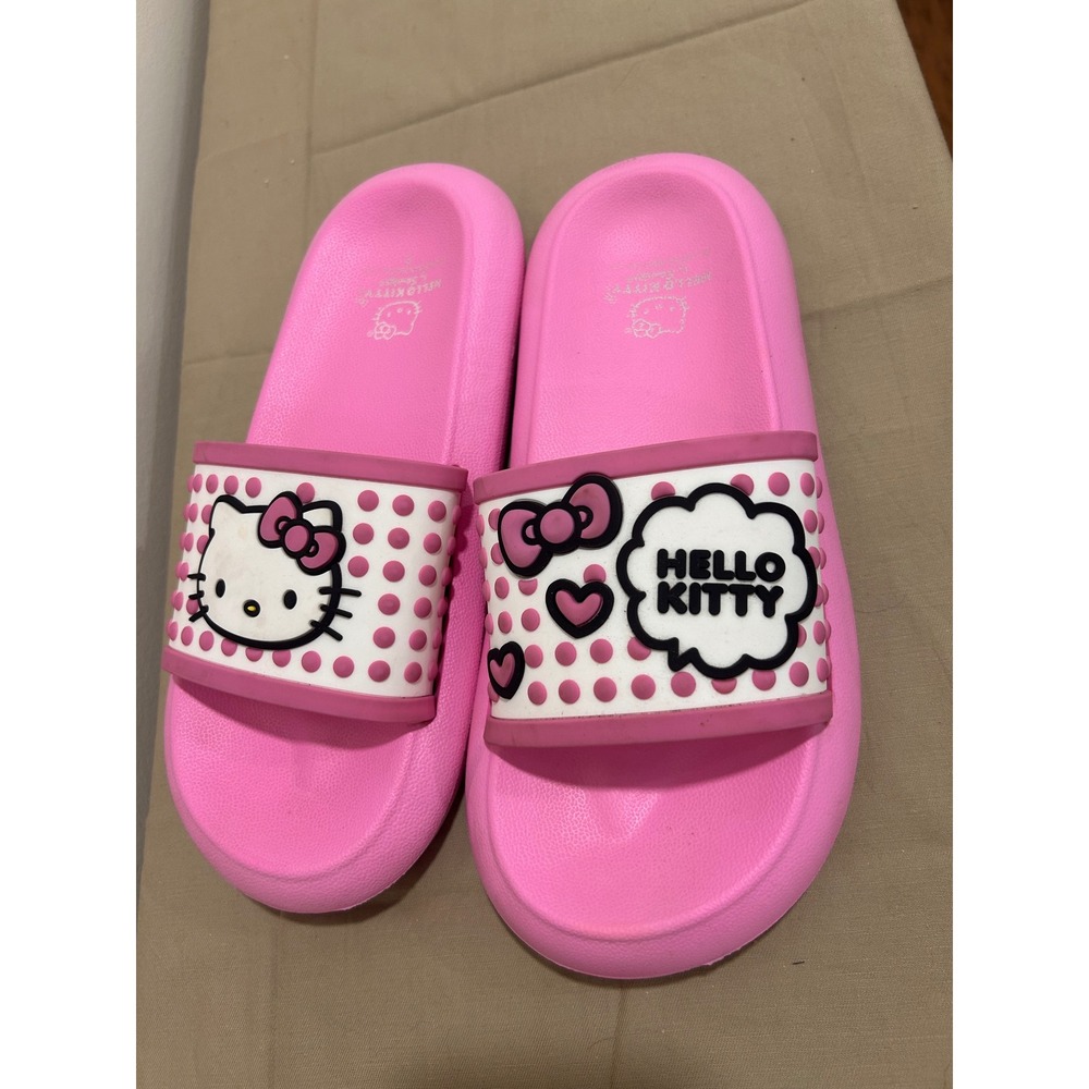 Pink size 8, hello Kitty slides